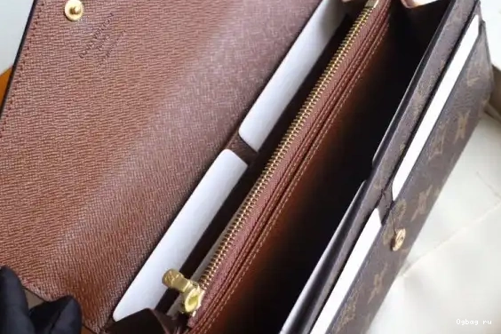 SARAH WALLET LOUIS VUITTON 0529